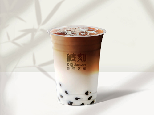 珍珠咖啡拿铁：咖啡茶饮化